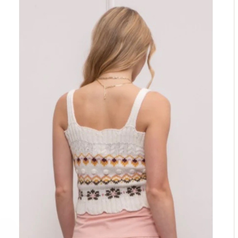 Blu Pepper Floral-Knit Tank Top - Picture 2 of 5